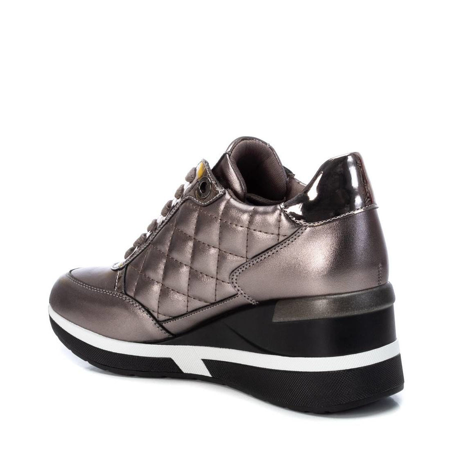 Metallic on sale womens trainers